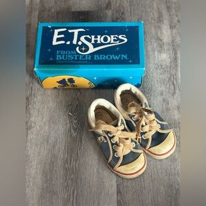 Vintage E.T. Shoes From Buster Brown Navy and Cream